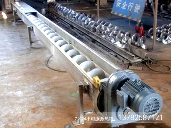 無軸螺旋輸送機(jī)使用環(huán)境惡劣，保養(yǎng)須謹(jǐn)慎